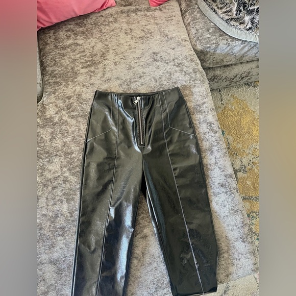 ARITZIA Faux Leather Moto Tessy Pant - Picture 8 of 9